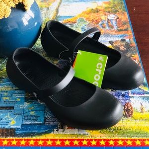 Brand new Alice comfy Crocs